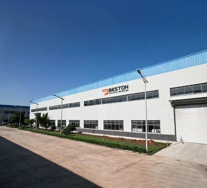 Peluncuran Global Menara Jatuh Terbaru